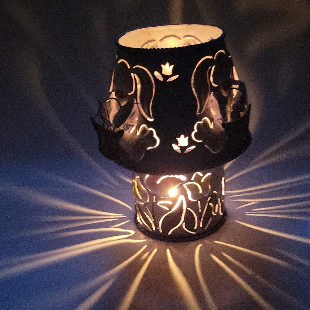 Charming Bunny Decorative Tealight/Candleholder With Tulips